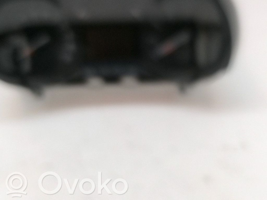 Geschwindigkeitsmesser Cockpit   9842413280