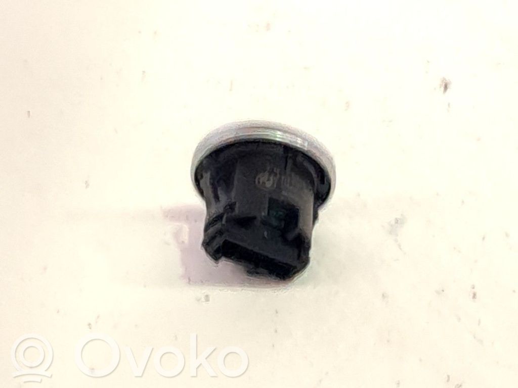 Interruptor de encendido/apagado del motor   61316949913
