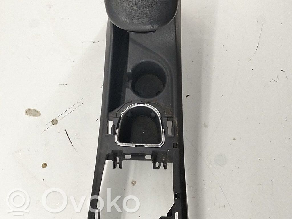 Console centrale   84610G2010T9Y