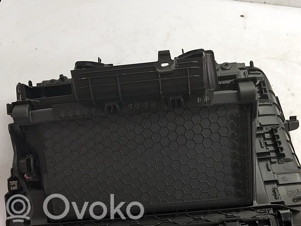 Volkswagen Golf VII Vano portaoggetti