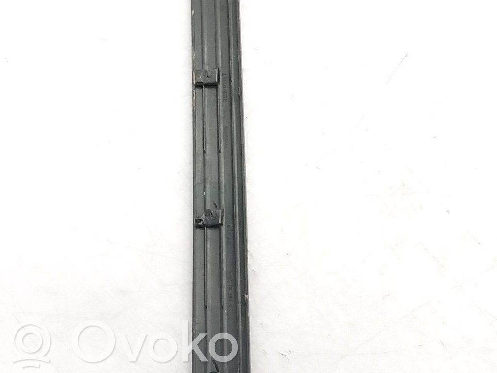 Moldura embellecedora   777465904R