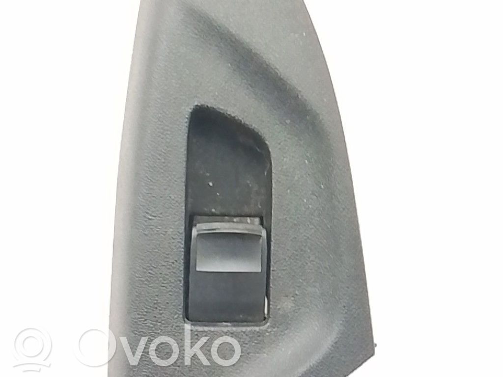 Przyciski szyb   848100D030
