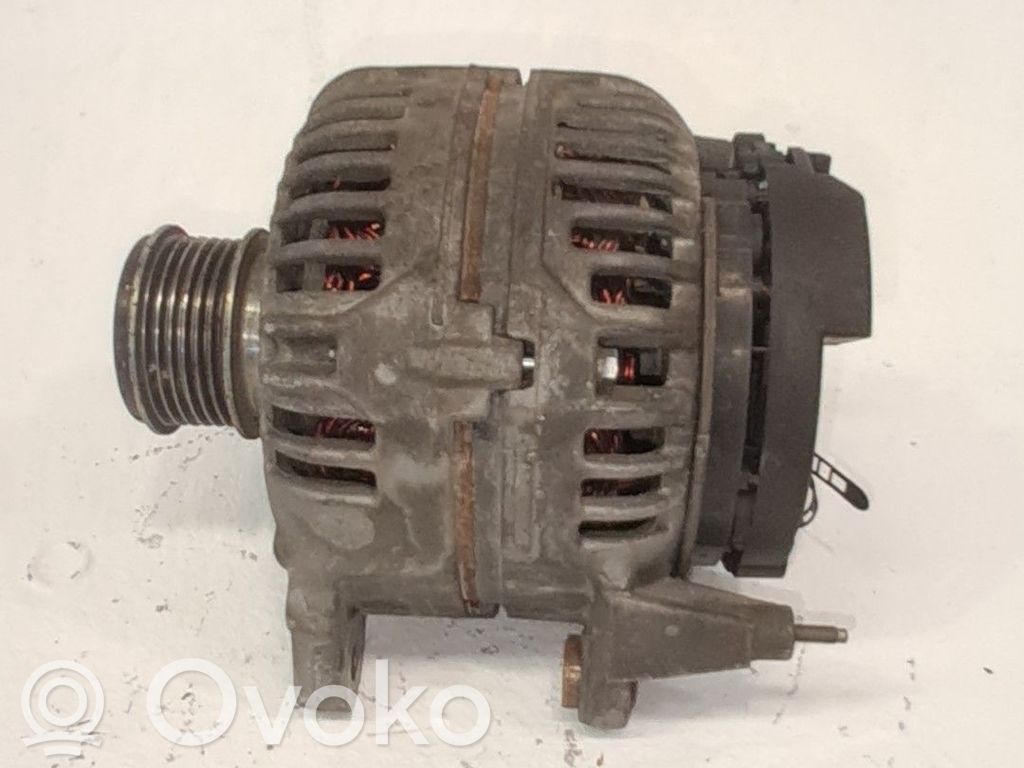 Audi A4 S4 B6 8E 8H Generatore/alternatore 