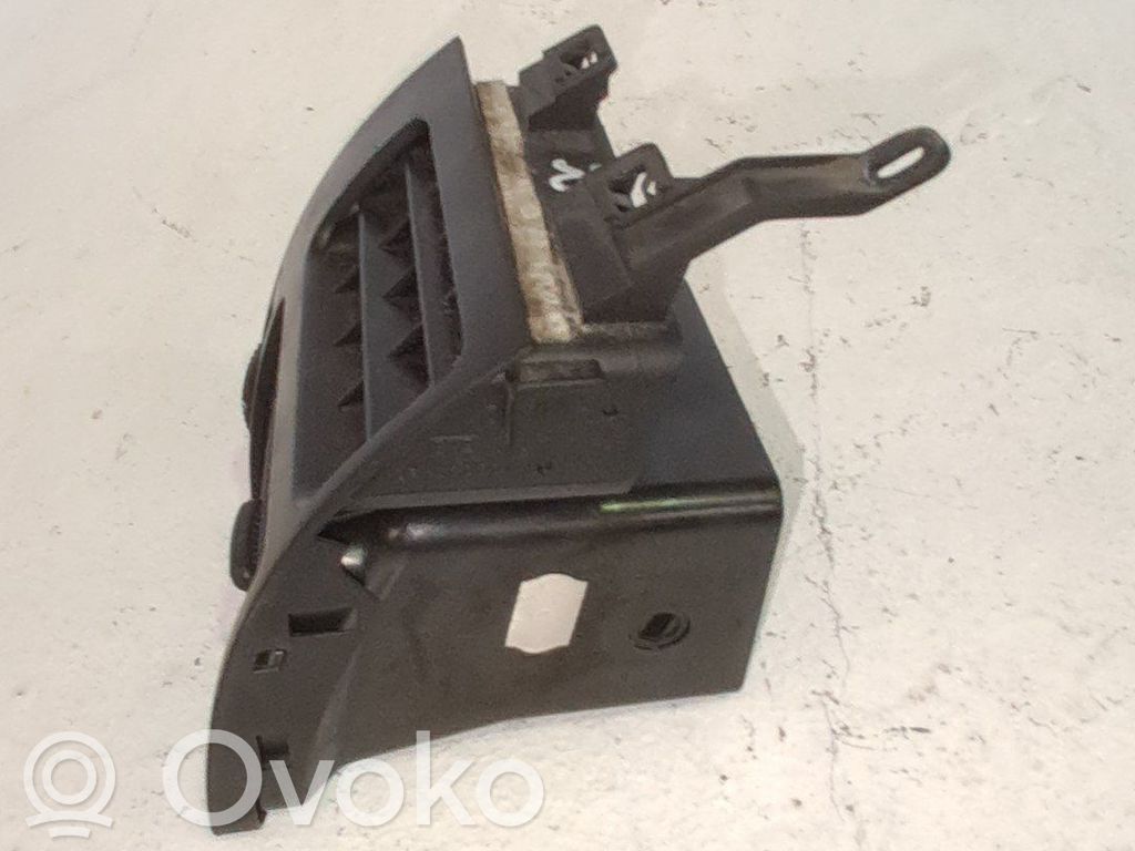 Volkswagen Touran I Copertura griglia di ventilazione cruscotto