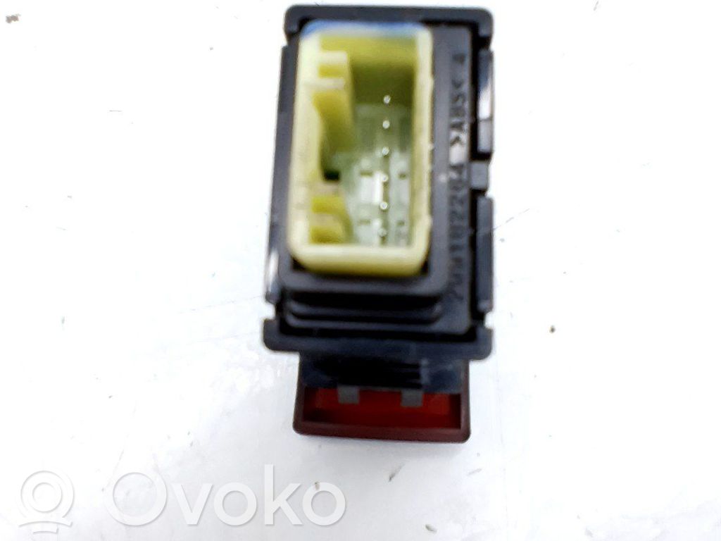 Botón interruptor de luz de peligro   93790G6100CA