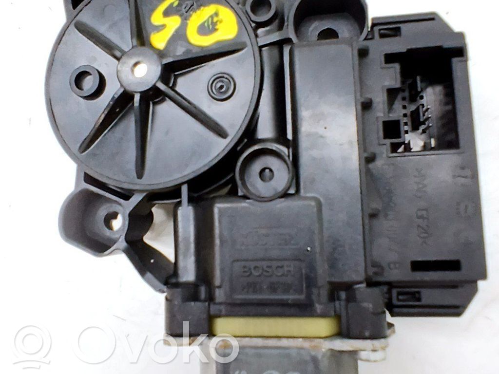 Volkswagen Polo V 6R Motorino alzacristalli della portiera posteriore