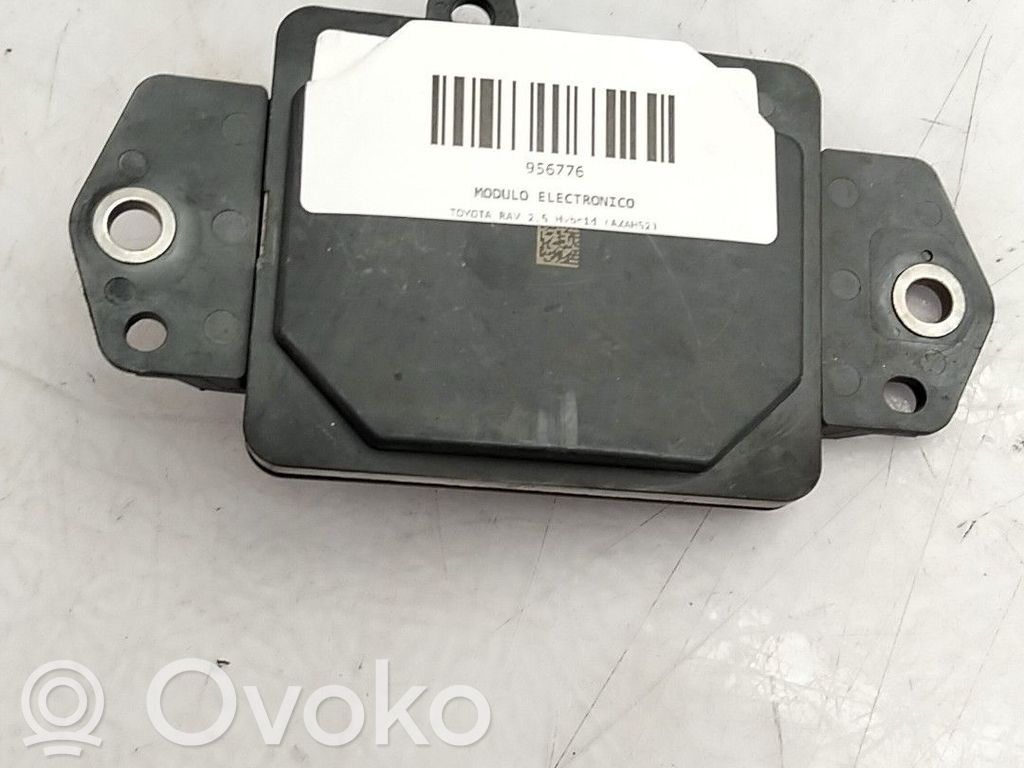 Toyota RAV 4 (XA40) Modul de control caroserie central 