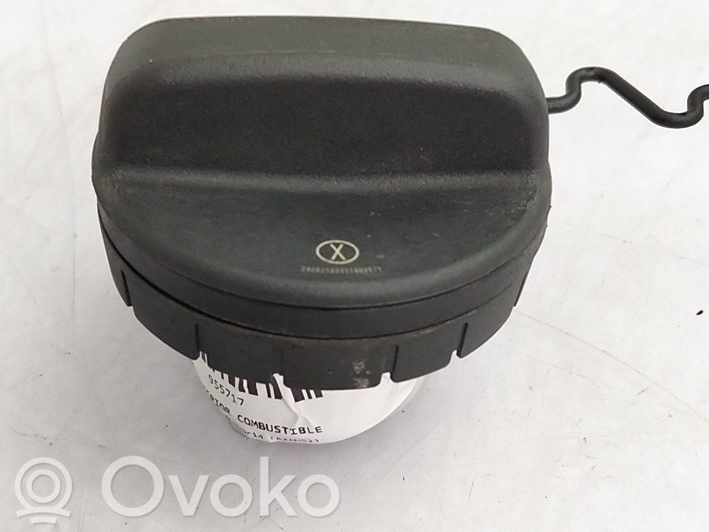 Toyota RAV 4 (XA40) Polttoainesäiliön korkki 