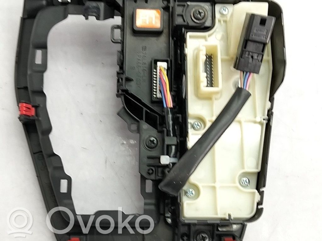 Toyota RAV 4 (XA40) Przycisk / Włącznik hamulca ręcznego 