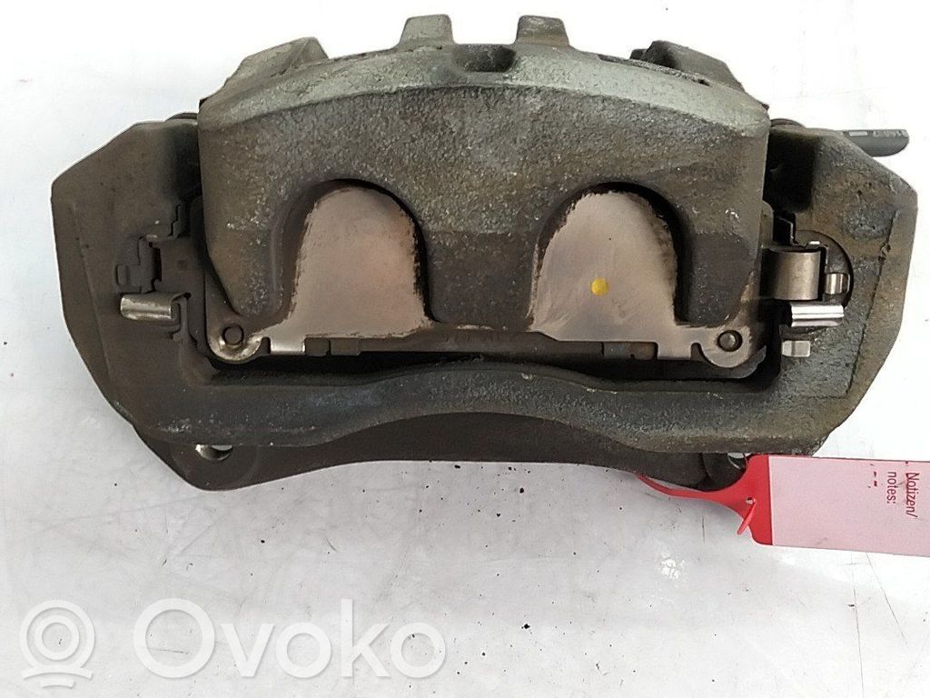 Toyota RAV 4 (XA40) Zacisk hamulcowy przedni