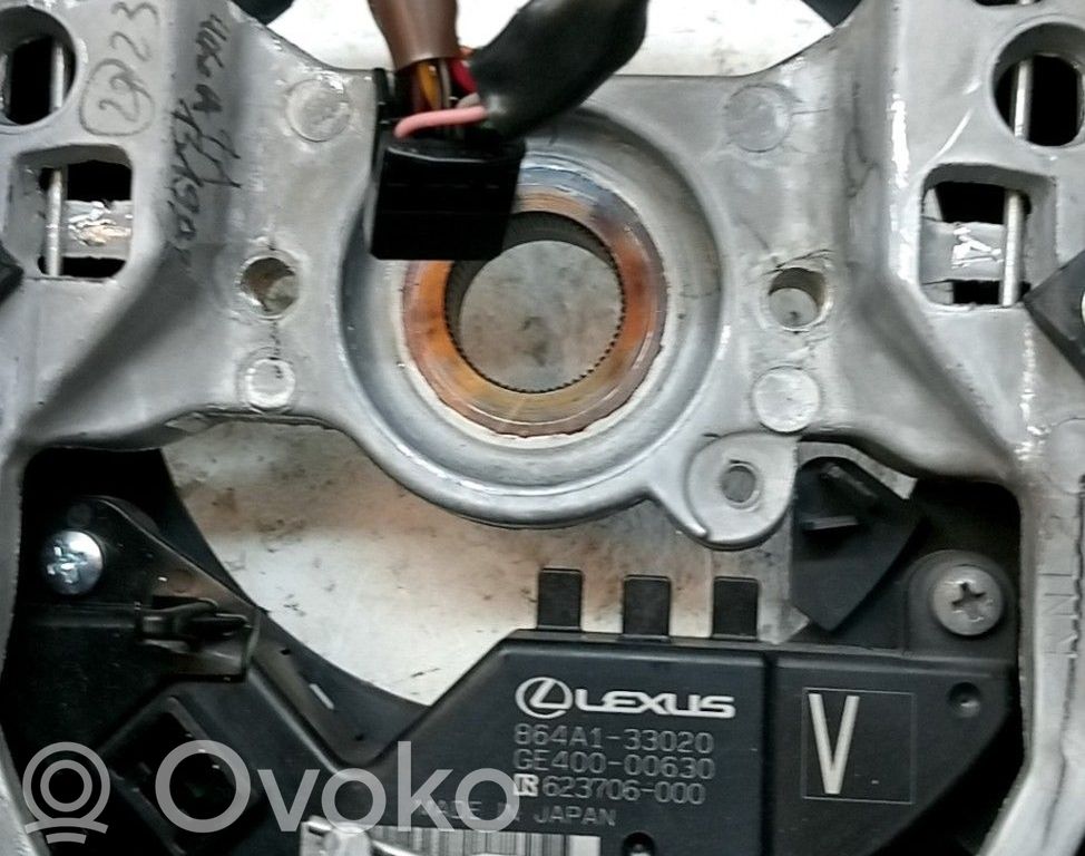 Lexus UX Kierownica 