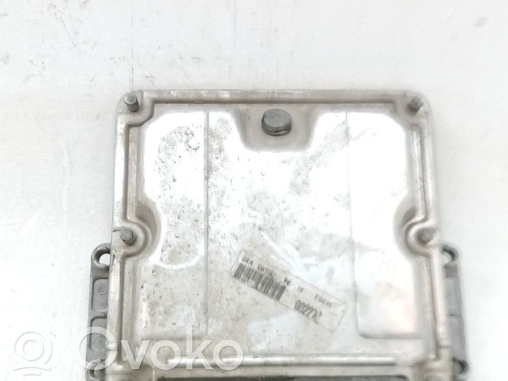 Komputer / Sterownik ECU silnika   1940P3