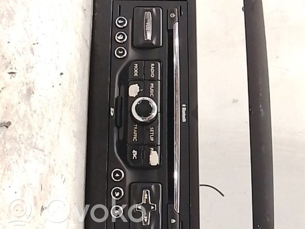 Radio / CD-Player / DVD-Player / Navigation   98016550ZD