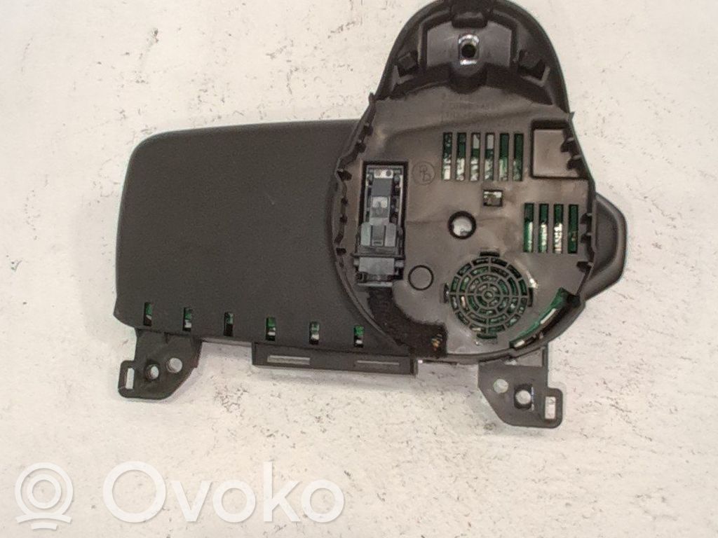 Geschwindigkeitsmesser Cockpit   95072532