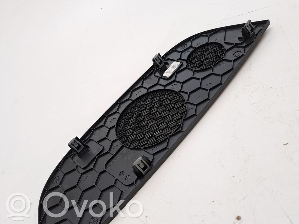 Volvo XC40 Alte piese de sub caroserie 