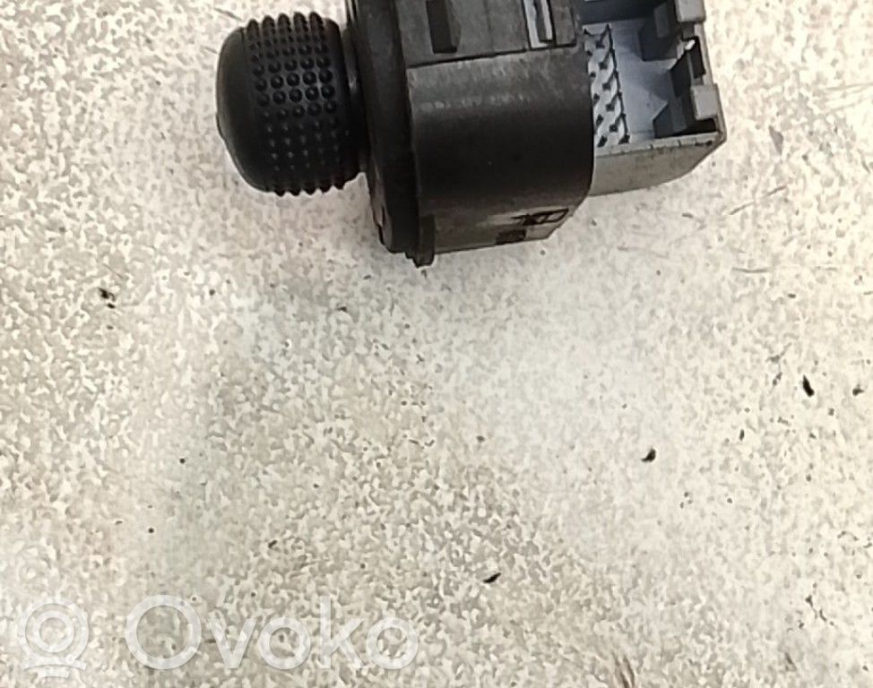Fiat Ducato Przycisk regulacji lusterek bocznych 