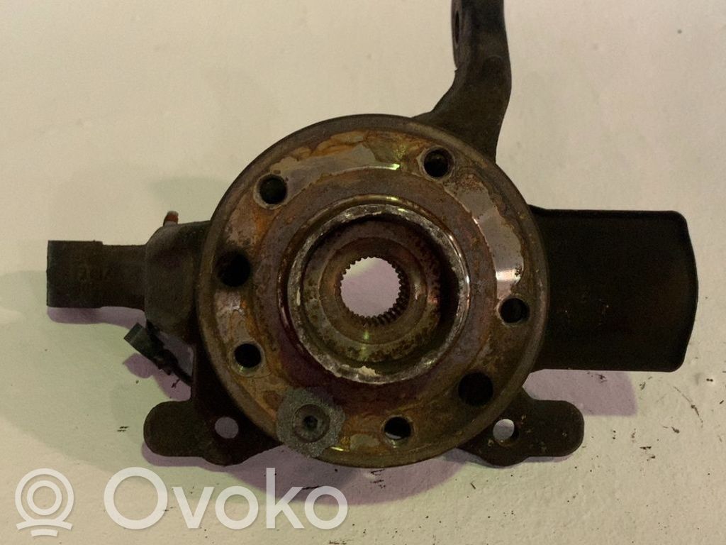 Opel Zafira B Fuzetă butuc roată față 