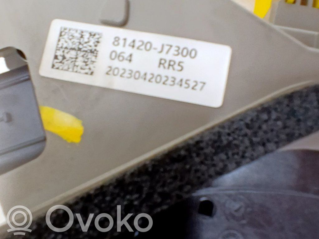 Cerradura de puerta trasera   81420J7300