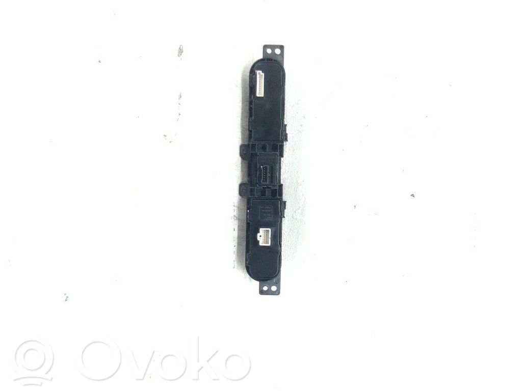 Schalter Warnblinkanlage   93790A4000CA