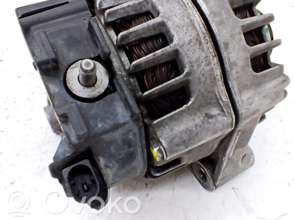 BMW 2 F22 F23 Generatore/alternatore 