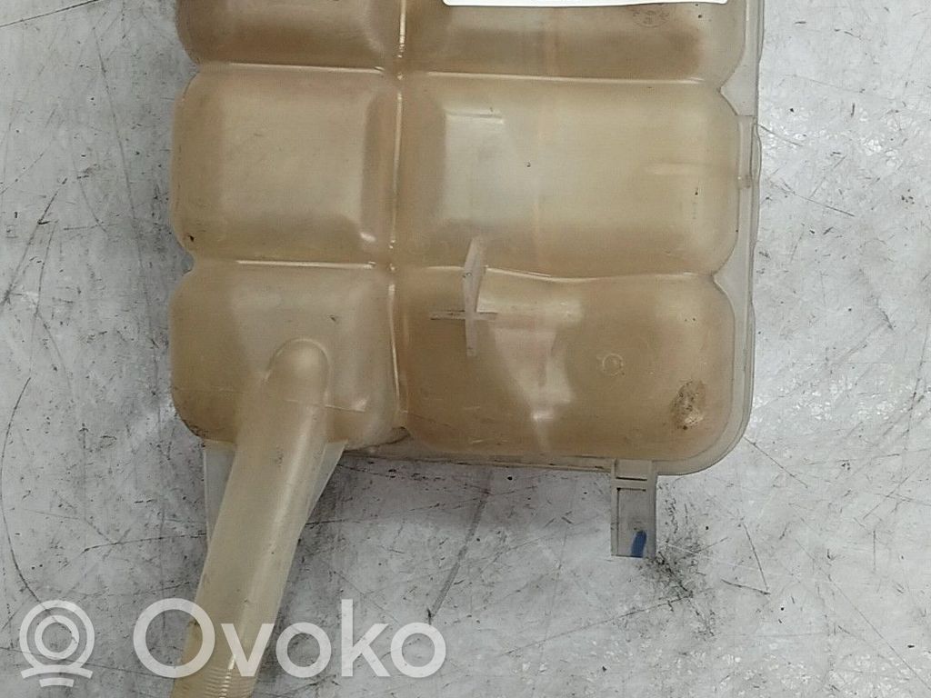 Nissan Townstar Vase d'expansion / réservoir de liquide de refroidissement 