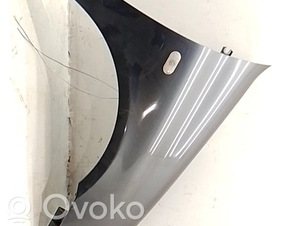 Renault Clio I Aleta delantera 