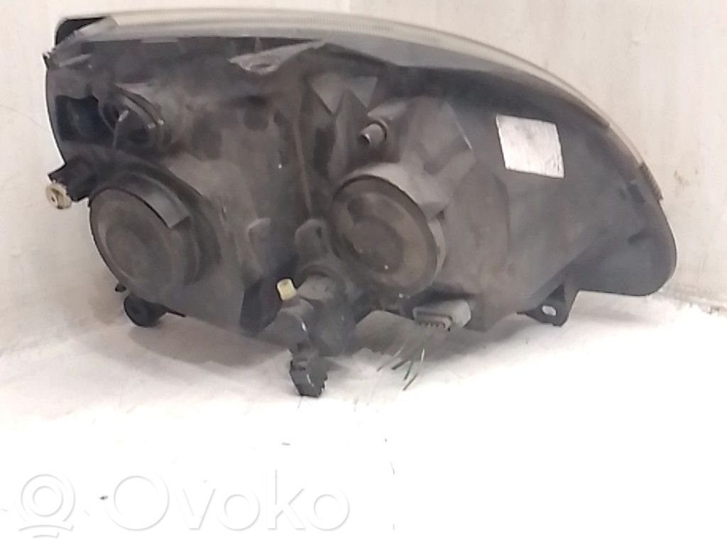 Renault Clio I Faro/fanale 