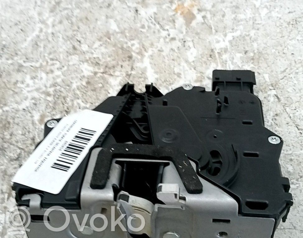 Etuoven lukko   1676851680