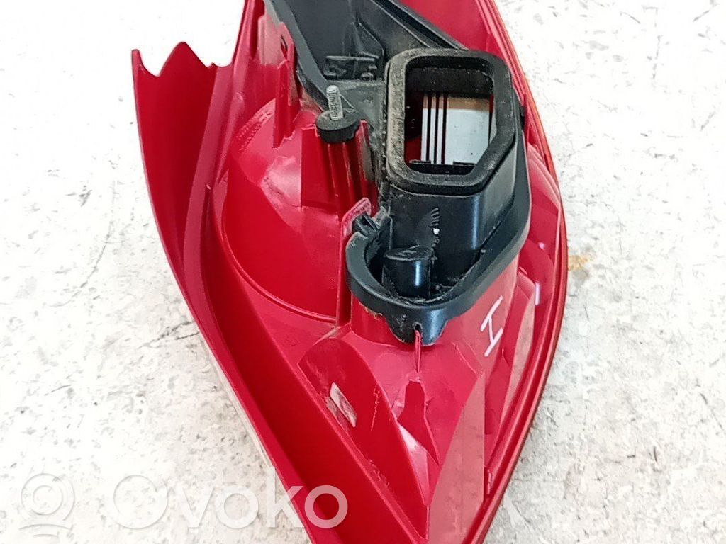 Peugeot 207 Bec lampă spate 