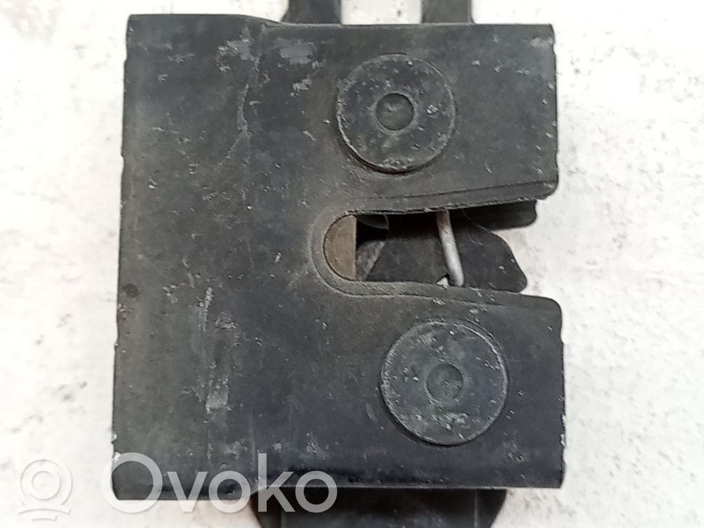 Land Rover Discovery 4 - LR4 Kiinnityskoukku/-silmukka 