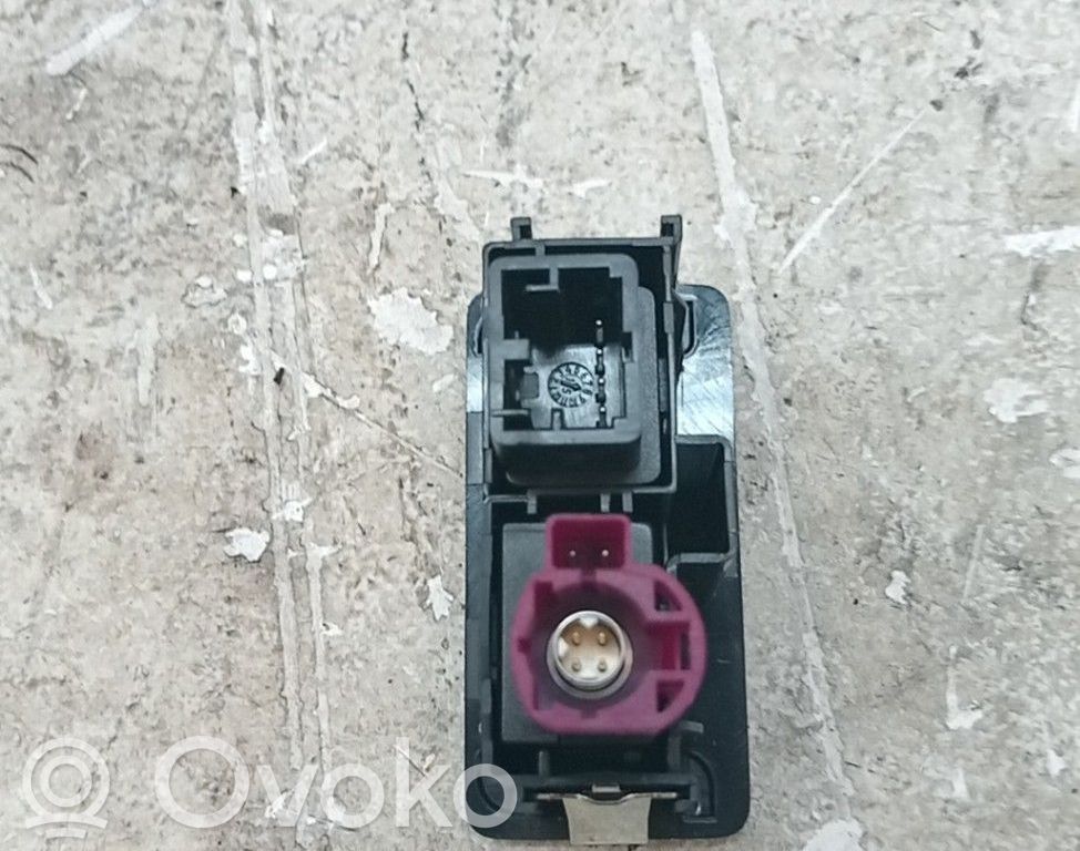 Unidad de control/módulo de carrocería central   5G0035222F