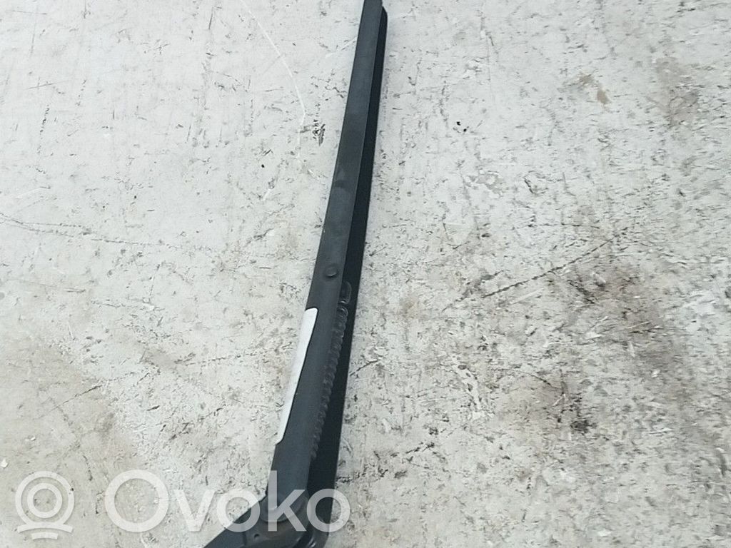 Toyota Yaris Braccio della spazzola tergicristallo anteriore