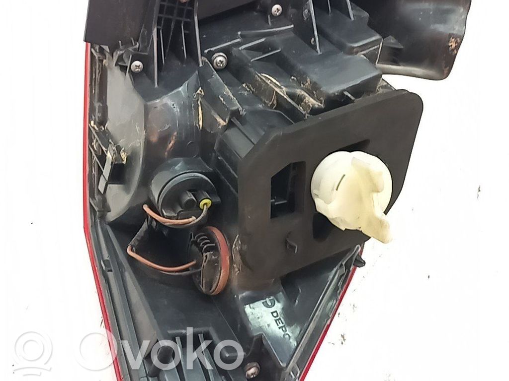 Lámpara de faros/luces traseros   5NA945095C