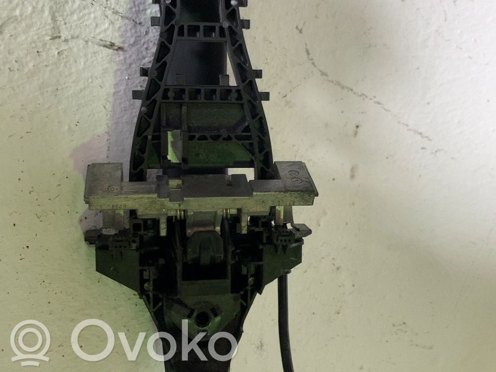 Takaoven ulkokahva   LR108184