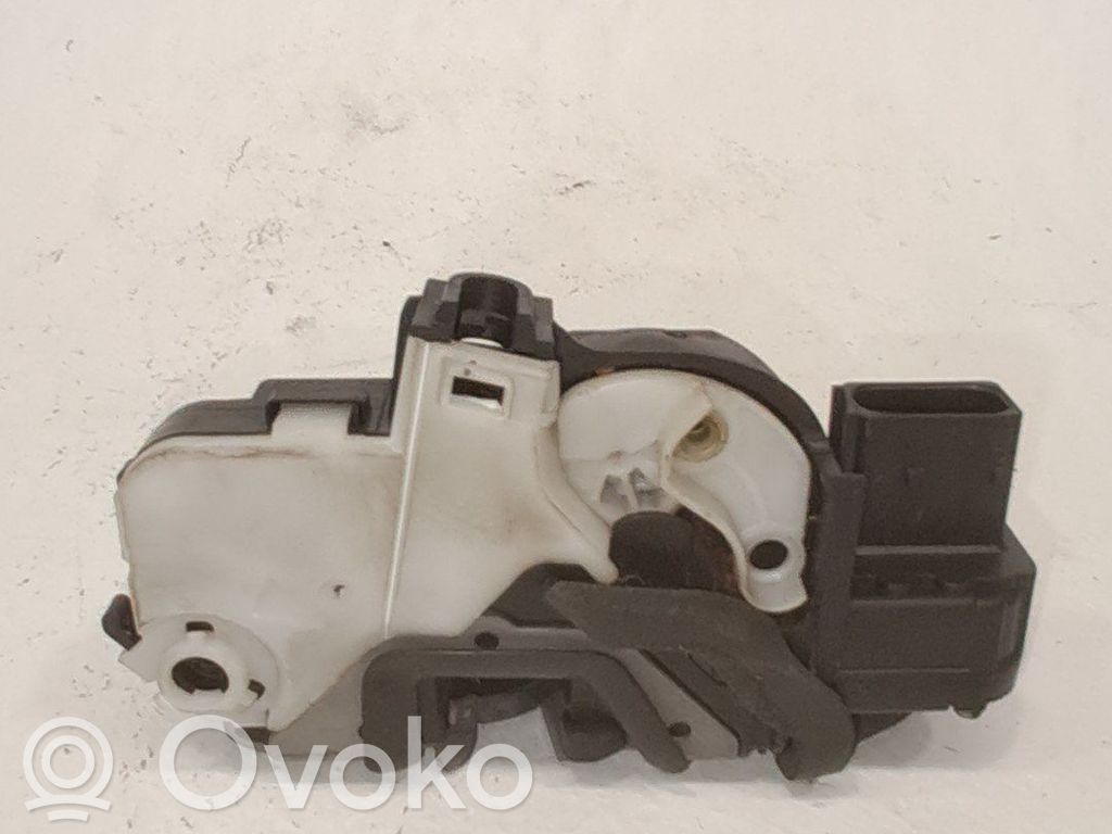 Opel Astra J Serratura portiera anteriore