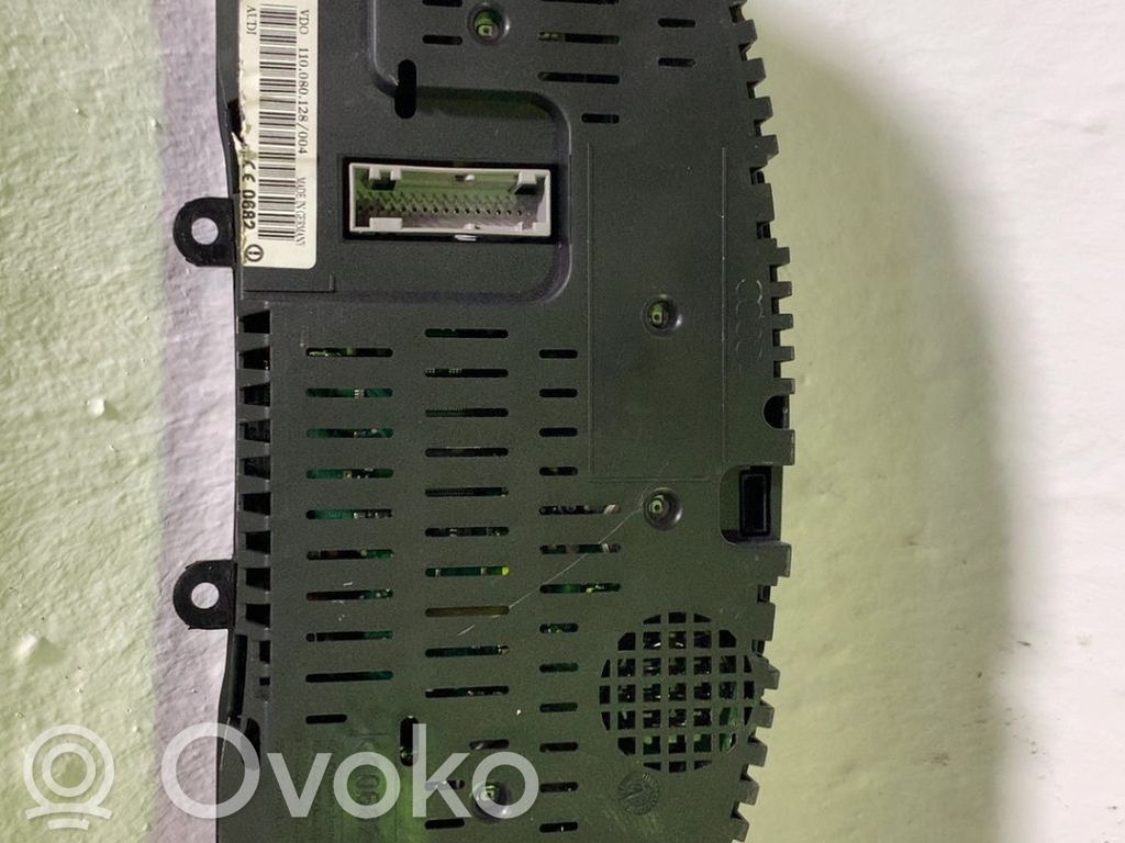 Audi A6 S6 C5 4B Tachimetro (quadro strumenti) 