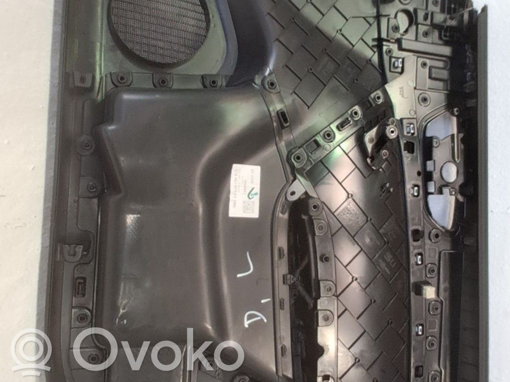 Seat Ateca Boczki / Poszycie drzwi przednich