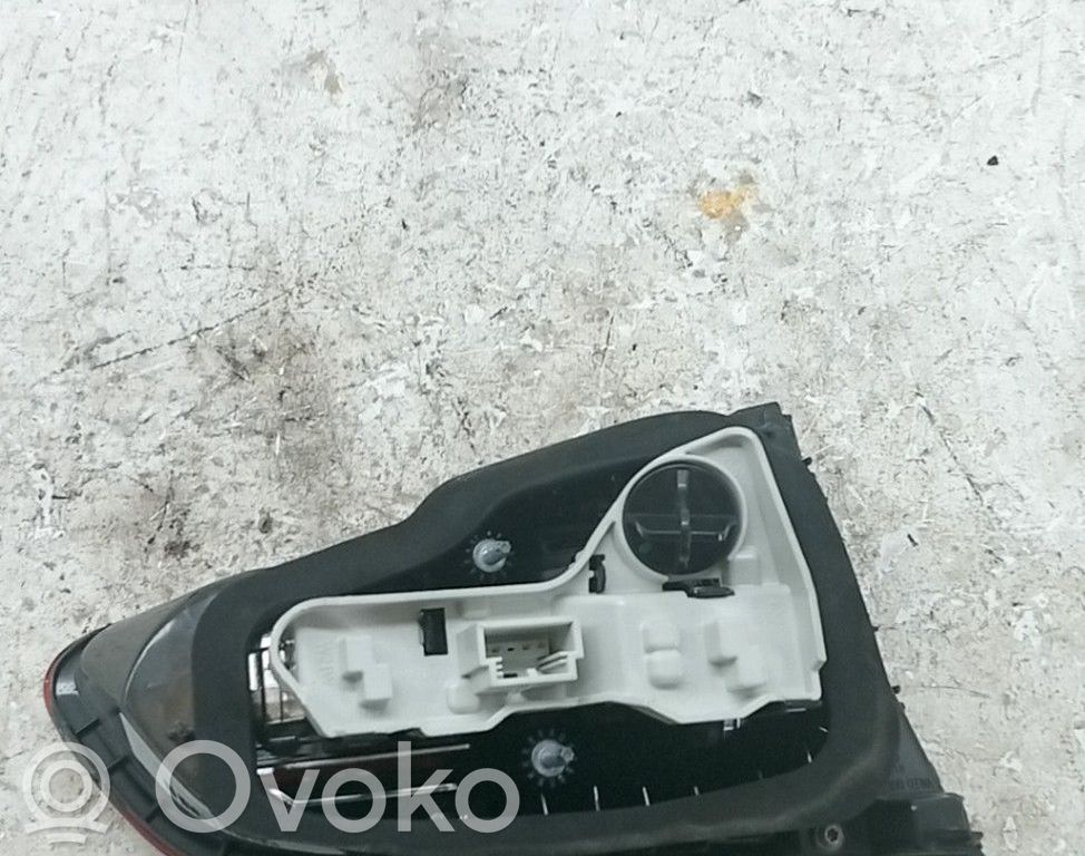 Volkswagen Golf VII Bec lampă spate 