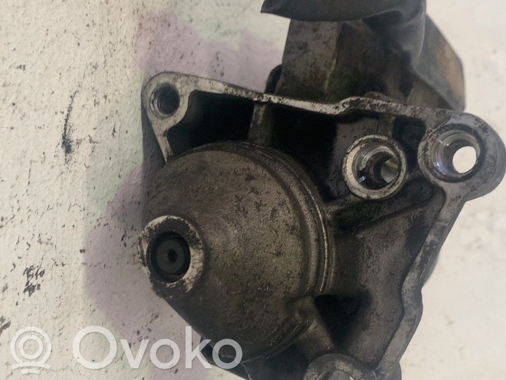 Opel Vivaro Motor de arranque