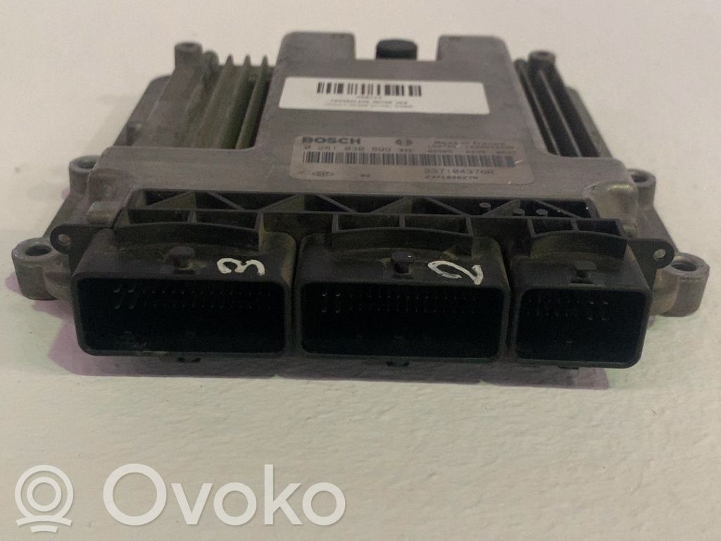Centralina/modulo motore ECU   237104376R