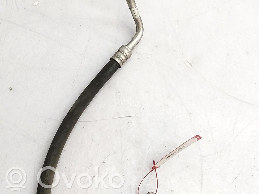A/C-laitteen joustava liitosmuhvi   977621W100