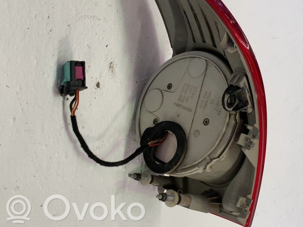 Bec lampă spate   1Q0945096H
