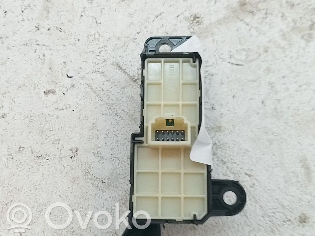 Toyota Yaris Interruttore del freno di stazionamento/freno a mano 