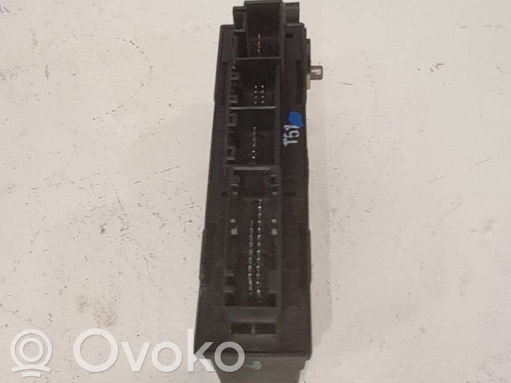 Audi A4 S4 B6 8E 8H Motorino alzacristalli della portiera anteriore