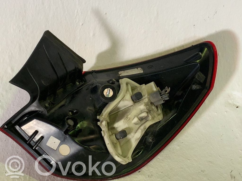 Opel Astra J Bec lampă spate 