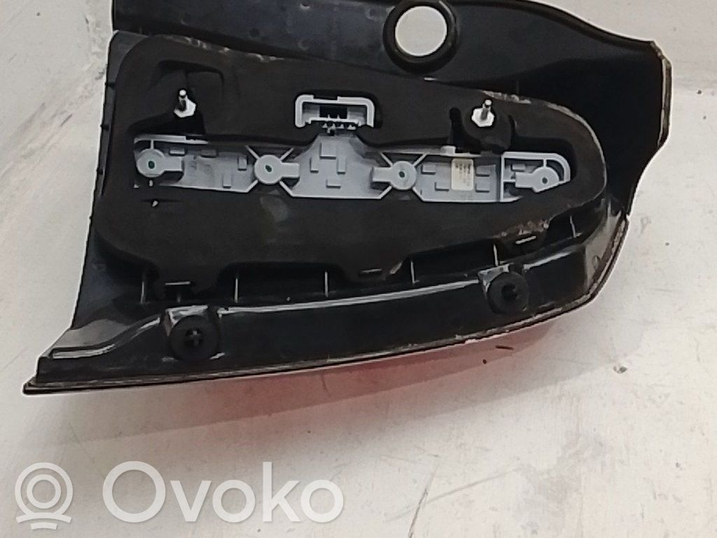 Opel Zafira B Bec lampă spate