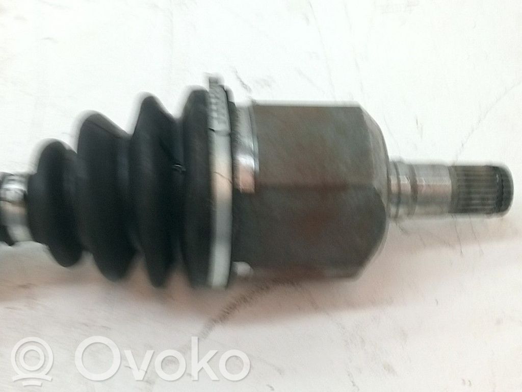 Volkswagen PASSAT B6 Półoś przednia 