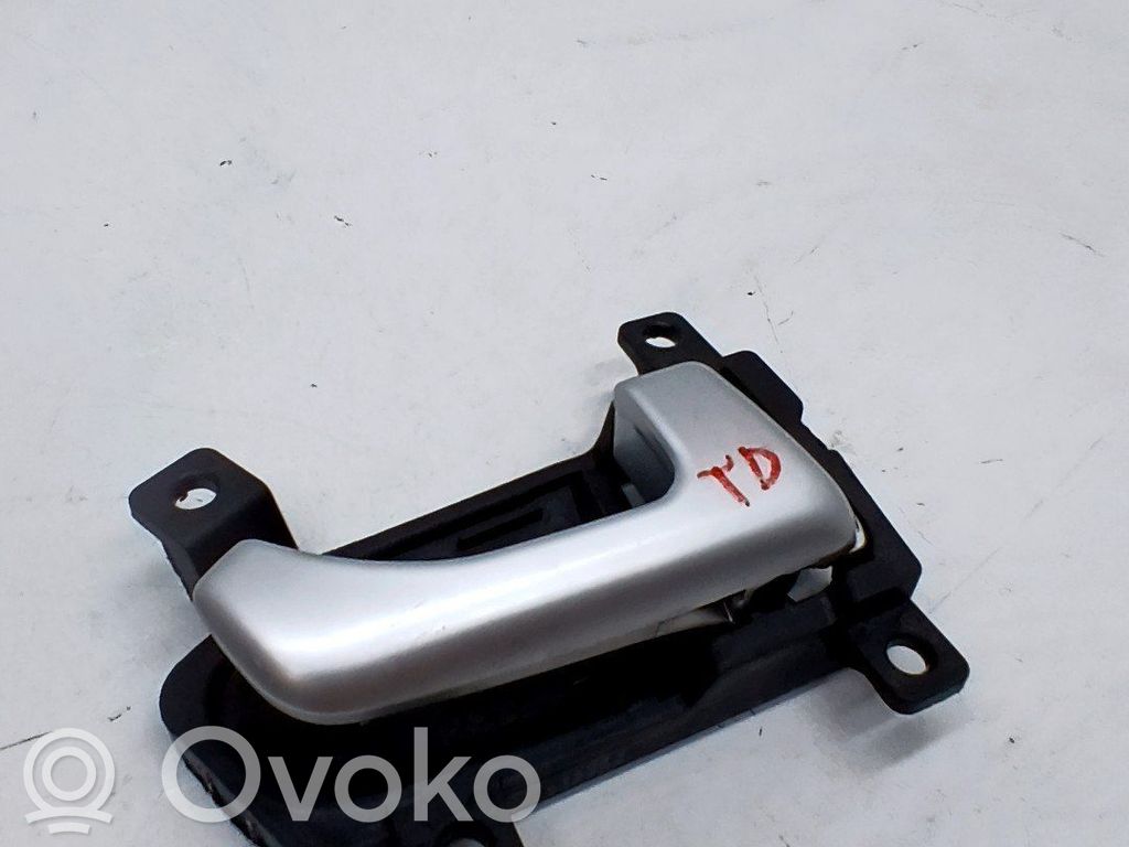 Maniglia interna per portiera posteriore   826203U000