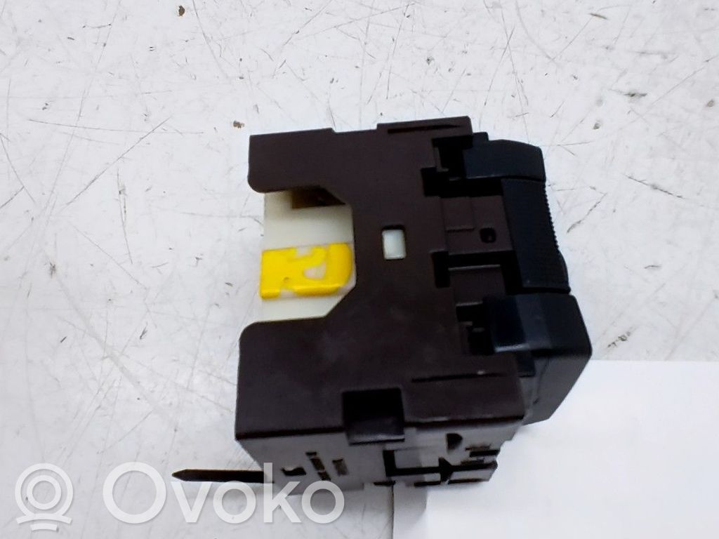 Toyota Land Cruiser (J150) Interruptor del espejo lateral