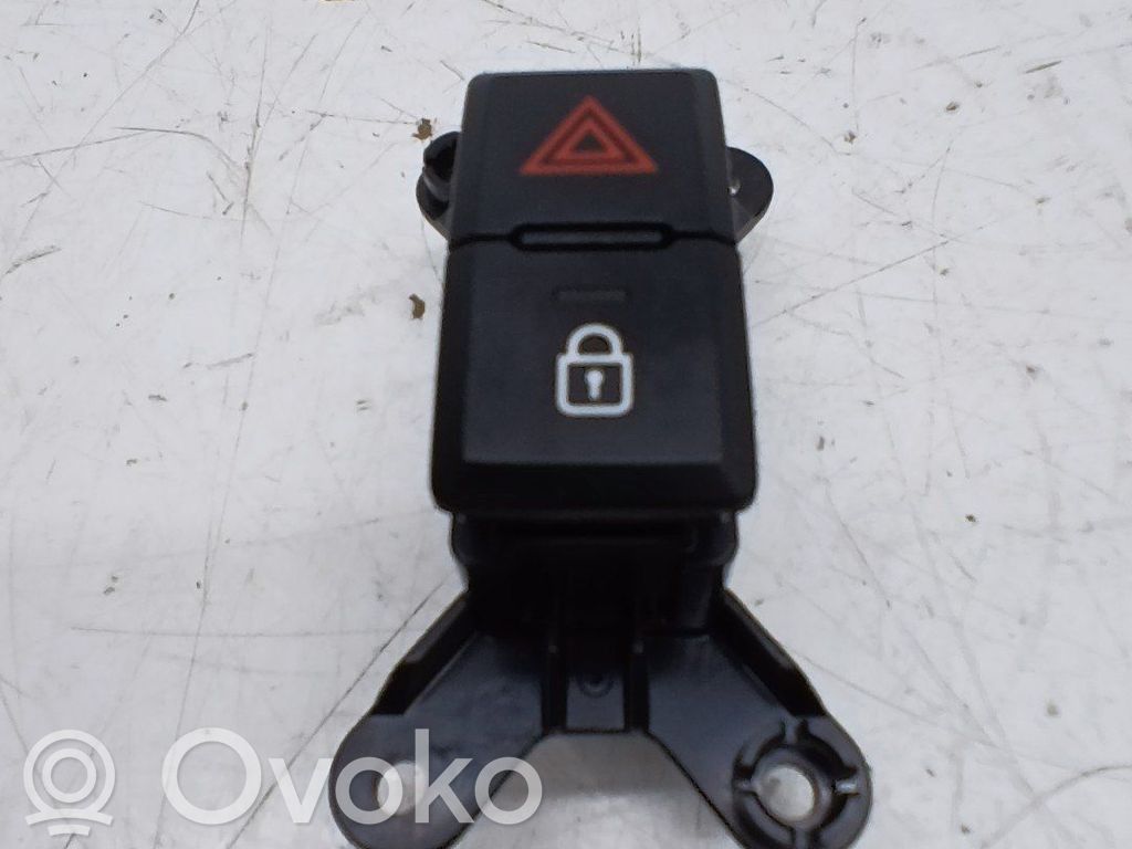 Hyundai i10 Interruttore luci di emergenza